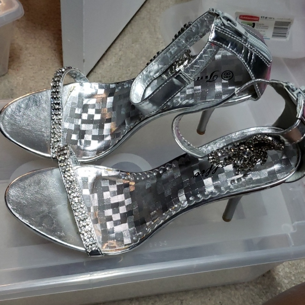 Prom shoes